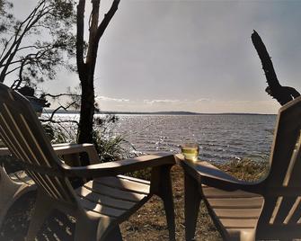Lake Weyba Noosa Lodge & Kangaroos - Peregian Beach - Balcony