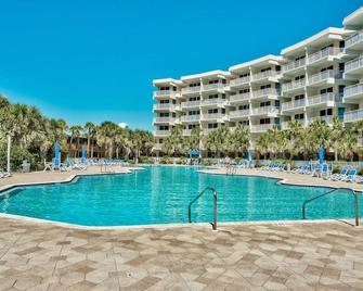 On the beach! Views! Lazy River! Next to Boardwalk!! - Fort Walton Beach