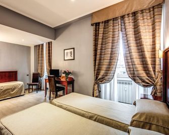 Taormina - Rome - Bedroom