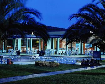 Novotel Porto Gaia - Vila Nova de Gaia - Patio