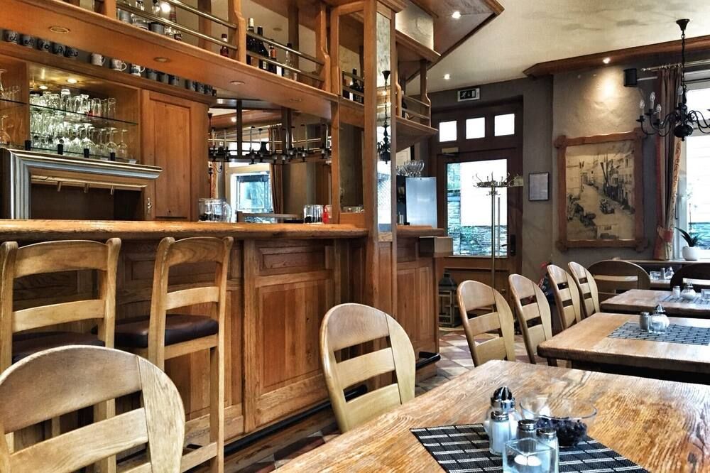 أوتيل ألت مونتجوا