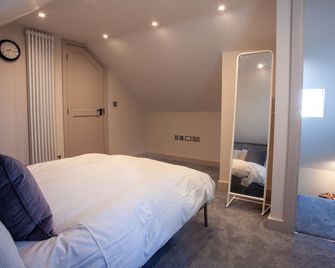 Oxford Street Grand Apartment- Free Even - Southampton - Bedroom