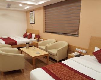 Hotel Aagman - Gangāpur City - Habitación