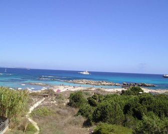 Apt Mar de Pujols 2 - FormenteraLodge - Es Pujols - Plaża