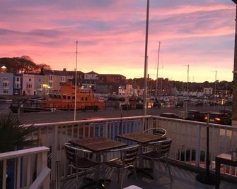 The Chatsworth - ويماوث - شرفة