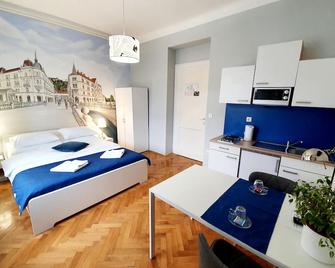 B&B Vila Teslova - Ljubljana - Bedroom