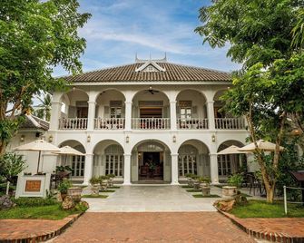 Villa Santi Hotel - לואנג פראבאנג - בניין