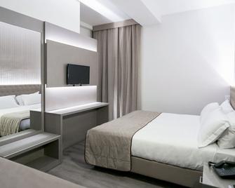 Hotel Principe - Modena - Bedroom