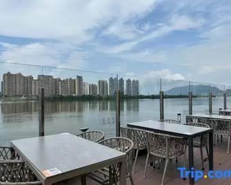 Lilac Garden Hotel - Qingyuan