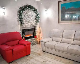Hotel Lo Sciatore - Camigliatello Silano - Obývací pokoj