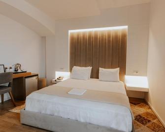 Sharm Hotel Luxury - Gjirokastra - Habitación