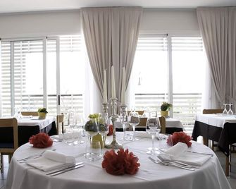 Kiss Beachfront Hotel & Restaurant - Cervia
