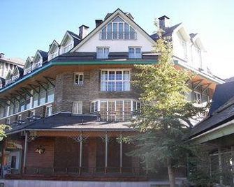 Todosierranevada Zona Baja Junto a los Telecabinas - Pradollano - Edifici