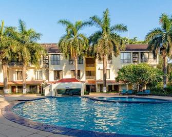 Otium Goa Resort by The Oterra - Porvorim - Pool