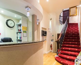 Notting Hill Gate Hotel - לונדון - דלפק קבלה