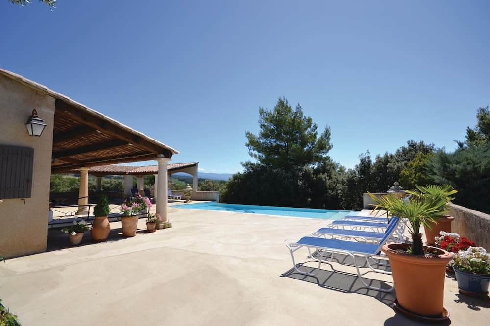 Awesome home in Joucas with kitchen - Joucas - Pool
