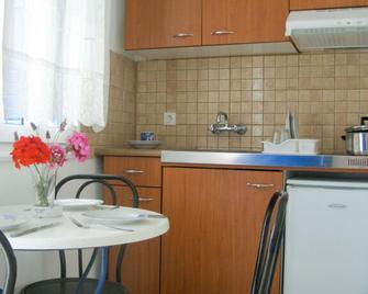 Aloni Ios - Mylopotas - Küche