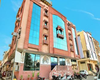 Oyo 2105 Hotel Royal Sheraton - Jaipur - Edificio