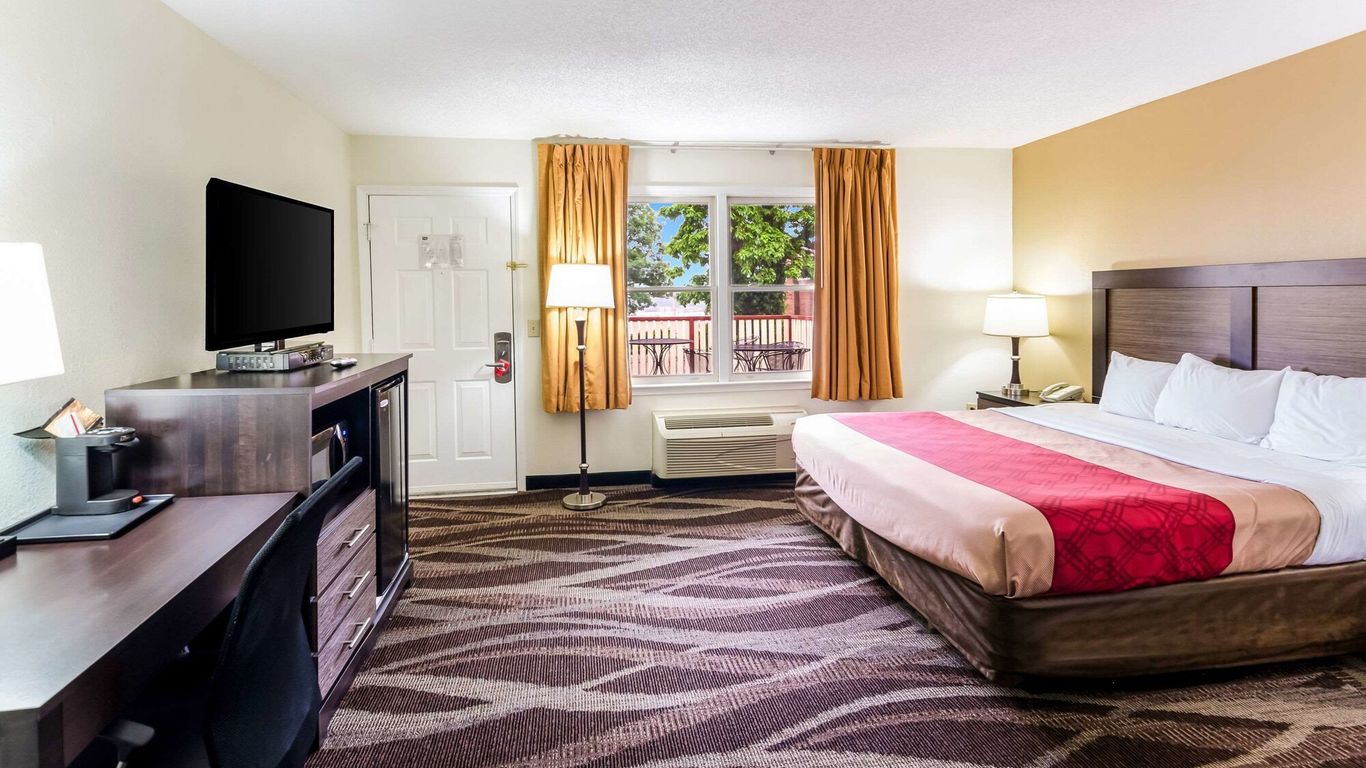 Econo Lodge Glade Springs I-81