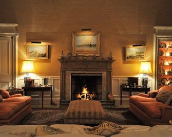 Historic 2000 acre Estate in rural Ayrshire, near Troon and Prestwick . - Kilmarnock - Living room