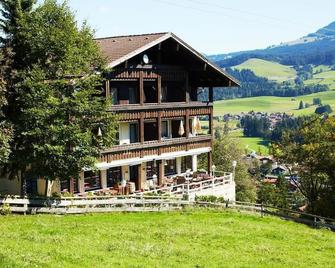 Berghotel Maderhalm - Fischen im Allgau - Будівля