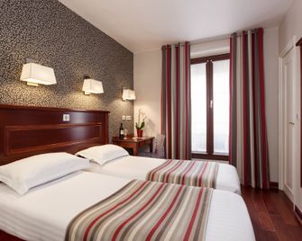 Hotel Eiffel Rive Gauche - París - Habitación