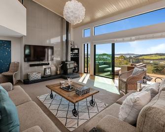 Reinga Retreat - Kerikeri Holiday Home - Kerikeri - Sala de estar