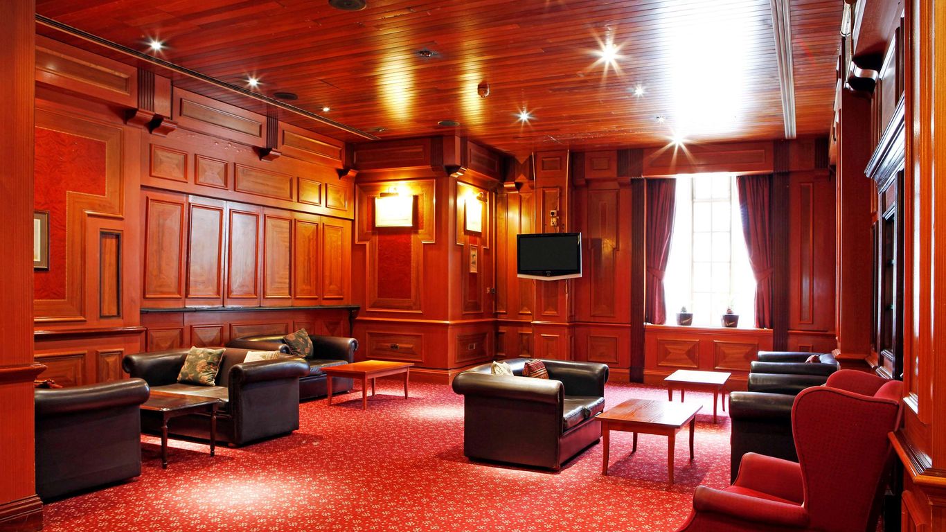 ذا رويال هوتل هول