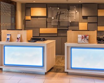Holiday Inn Express Charleston Us Hwy 17 & I-526 By IHG - Charleston - Recepcja
