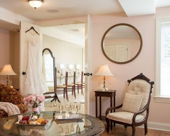Caldwell House Bed & Breakfast - Salisbury Mills - Obývací pokoj