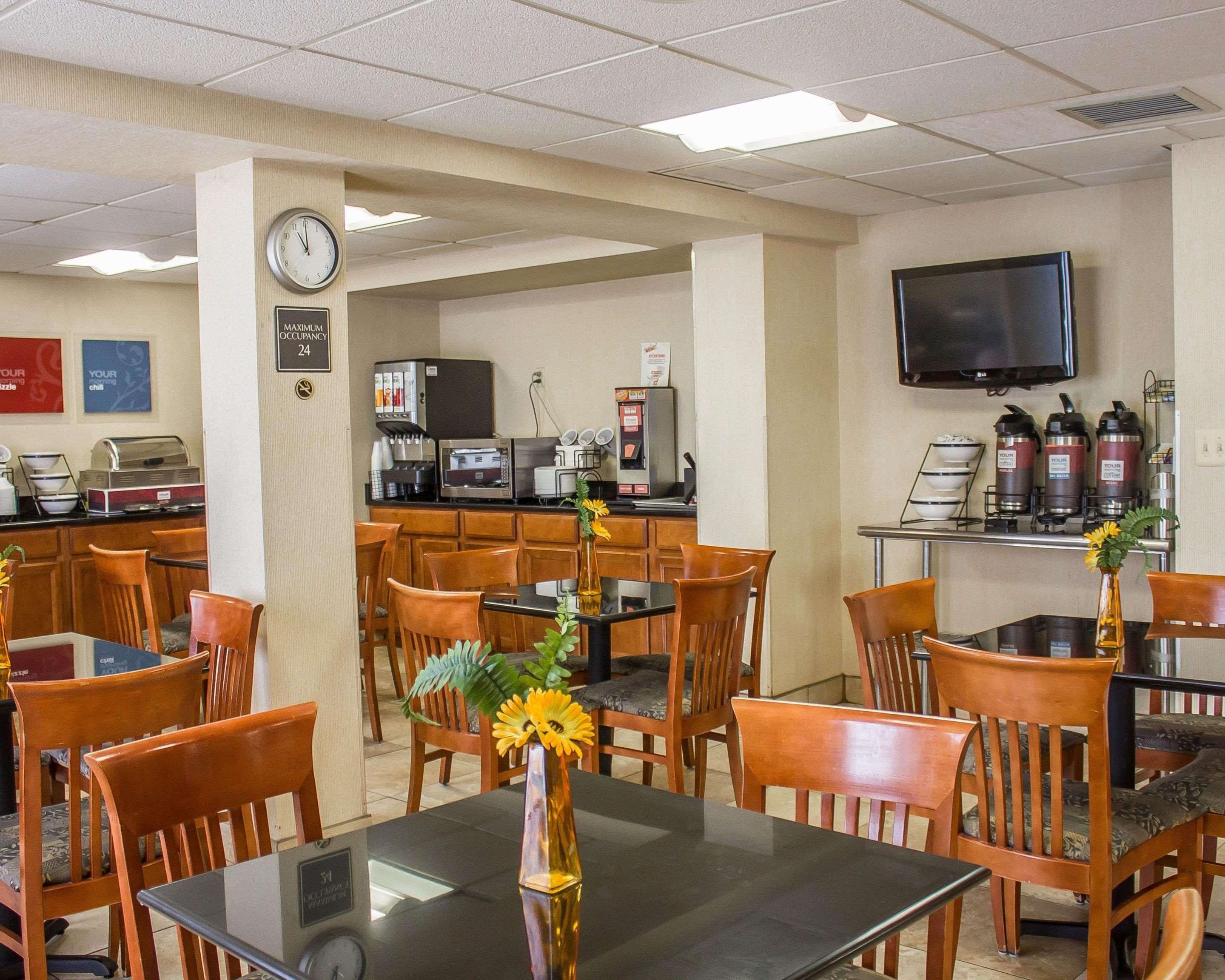 Comfort Inn Wethersfield 71 1 2 2 Wethersfield Hotel Deals
