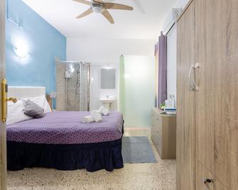 Tarona Guesthouse - Saint Paul’s Bay - Bedroom