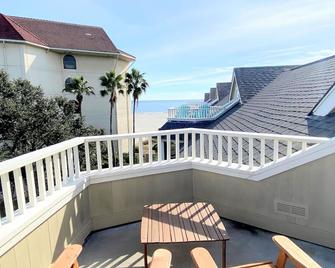 Port O' Call G304 - Modern Oceanview! Atlantic Escape! - Isle of Palms - Balcony