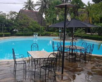 Makuti Villas Resort - Kilifi - Pool