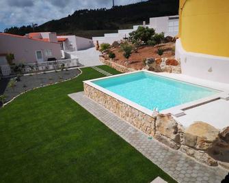 Feather House - Lourinhã - Piscina