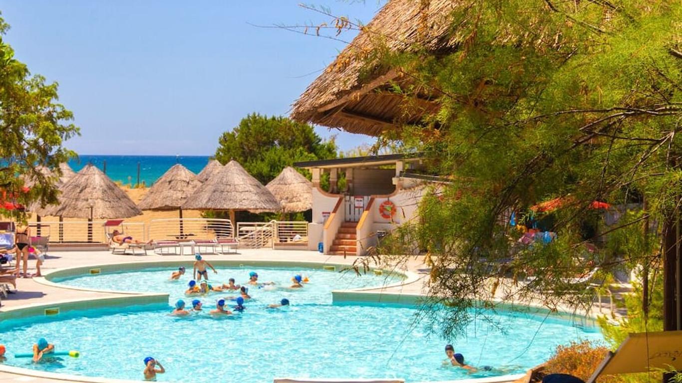 بارادو إيكو فيليدج آند ريزورت