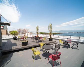 Hakoba Hakodate By The Share Hotels - Hakodate - Veranda