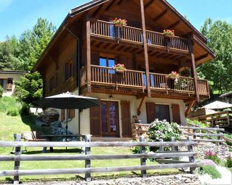 La Tupa : Appartement De Charme-Sauna- Saint-Veran 4 Pers. - Saint-Véran - Building