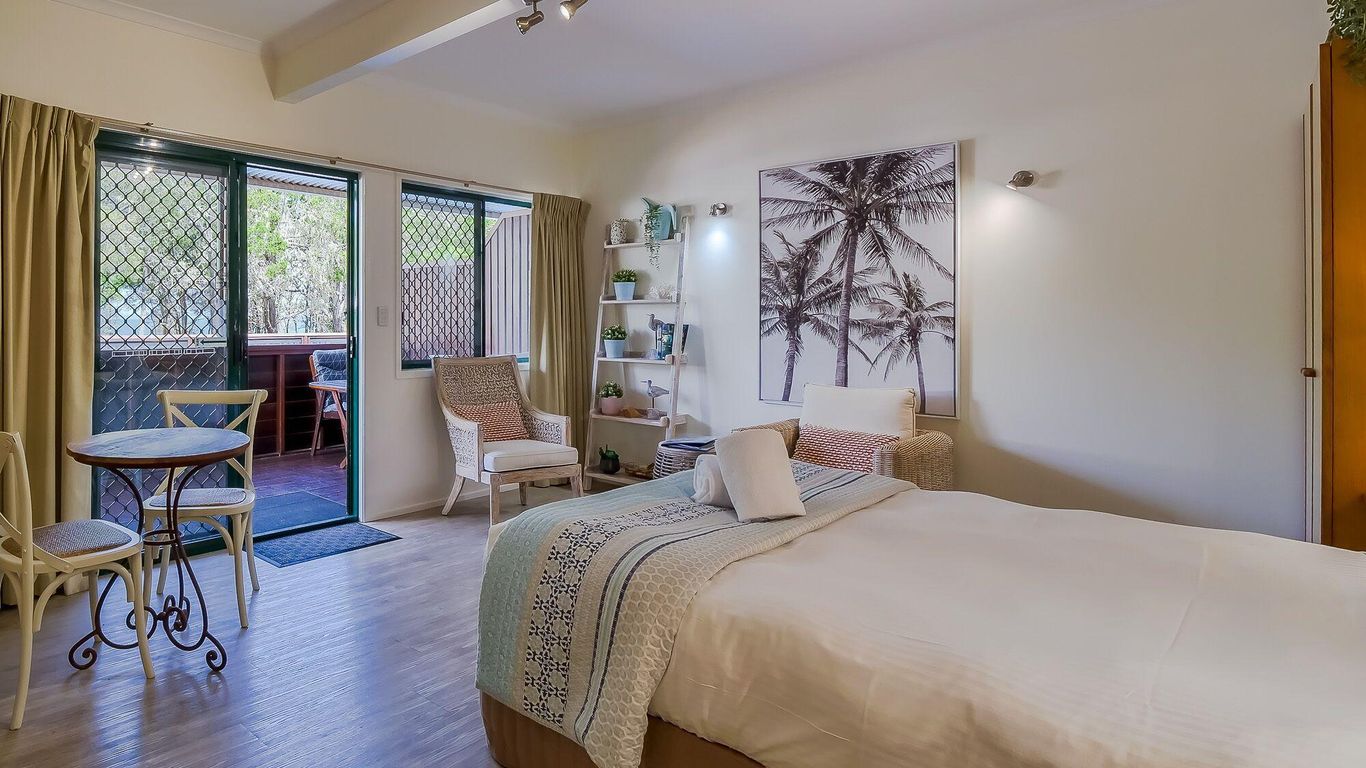 Boat Harbour Studio Apartments and Villas