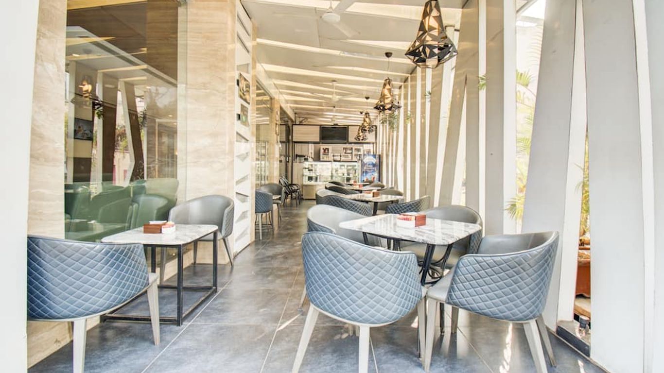 The Ssk Solitaire Hotel & Banquets