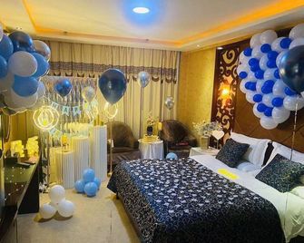 Tarim Hotel - Hotan - Camera da letto