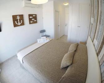 Hostal Del Mar - Tossa de Mar - Habitación