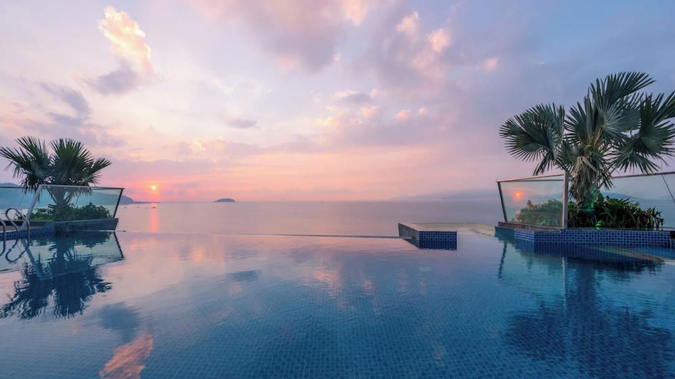 Boton Blue Hotel & Spa