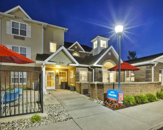 TownePlace Suites by Marriott Detroit Dearborn - Dearborn - Byggnad