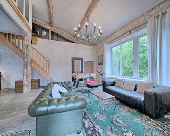 La Maison De Famille du chateau - Pech-Luna - Sala de estar