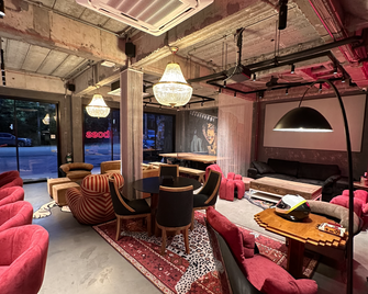 Boss Level Gaming Hotel - Phuket City - Lounge
