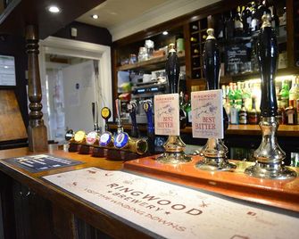 The Flying Bull Inn - Liss - Bar