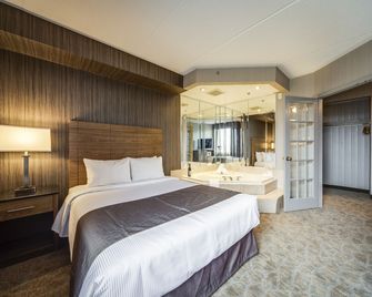 Monte Carlo Inn Airport Suites - Mississauga