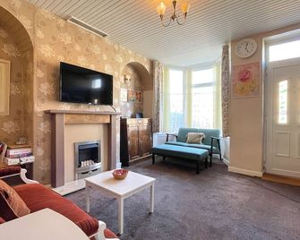 Sheffield's 3BR Retreat - Sheffield - Wohnzimmer