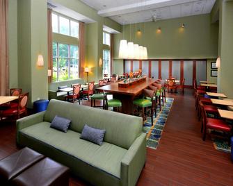 Hampton Inn & Suites Huntersville - Huntersville - Restaurant